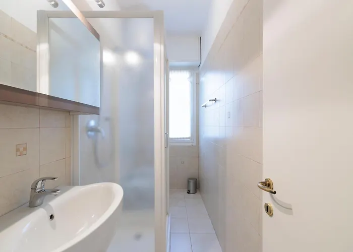 Hostdomus - Perla Bianca * Alassio